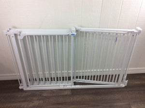 Double door super wide safety outlet gate