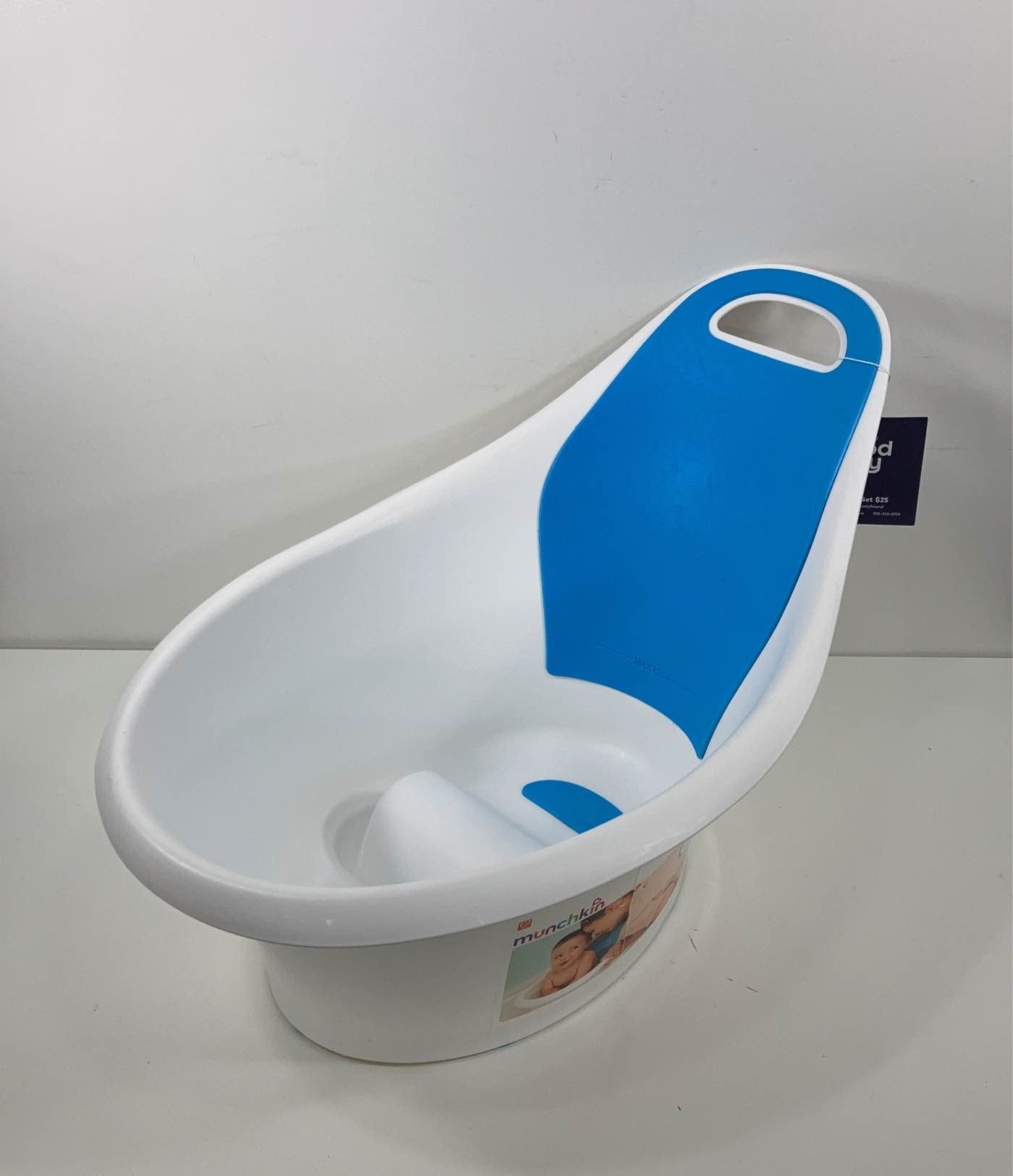 Munchkin sit best sale and soak tub