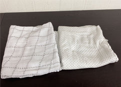 Shop BUNDLE Muslin Blankets, Burt’s Bees Baby at GoodBuy Gear