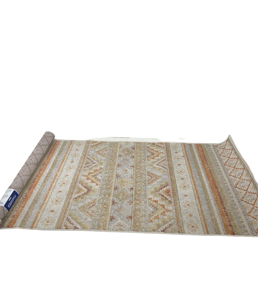 used Safavieh Area Rug 4’ x 6’