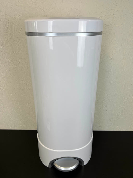 used Munchkin Arm & Hammer Diaper Pail