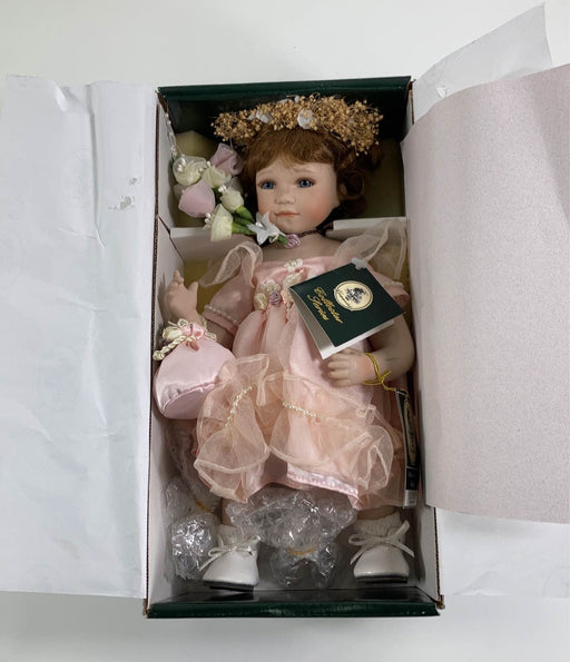 used Geppeddo Collection Series Alyssa Doll