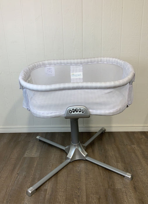 used Halo BassiNest Swivel Sleeper, Premiere Series