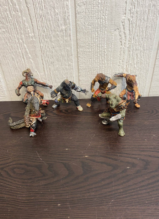 used BUNDLE Figures And Collectibles, Papo Fantasy World Figurines