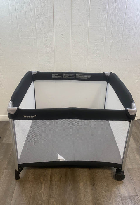 used Joovy Room2 Playard, Black