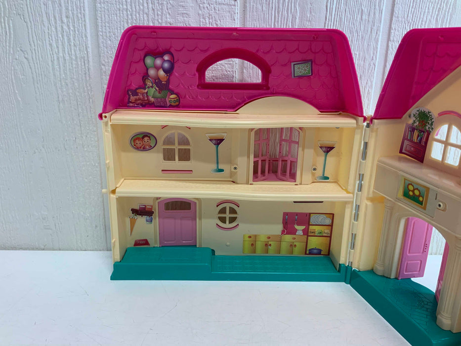 used Velocity Toys My Sweet Happy Family House Toy Dollhouse Playset