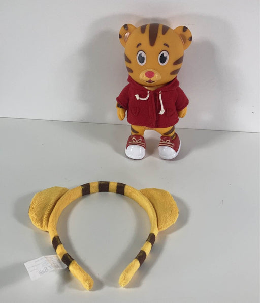 used BUNDLE Daniel Tiger