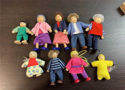 secondhand Melissa & Doug Fold & Go Dollhouse