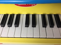 secondhand Melissa & Doug Learn-to-Play Piano