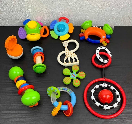 secondhand BUNDLE Grasping Toys