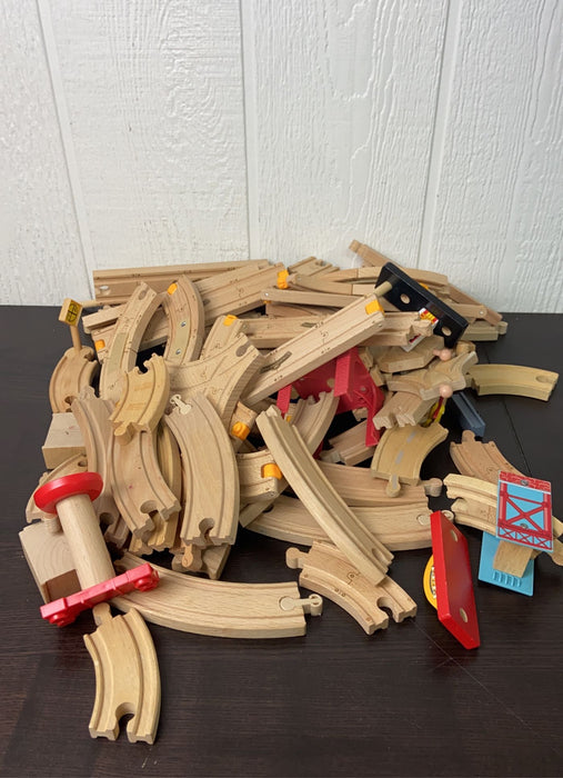 used BUNDLE Train Tracks