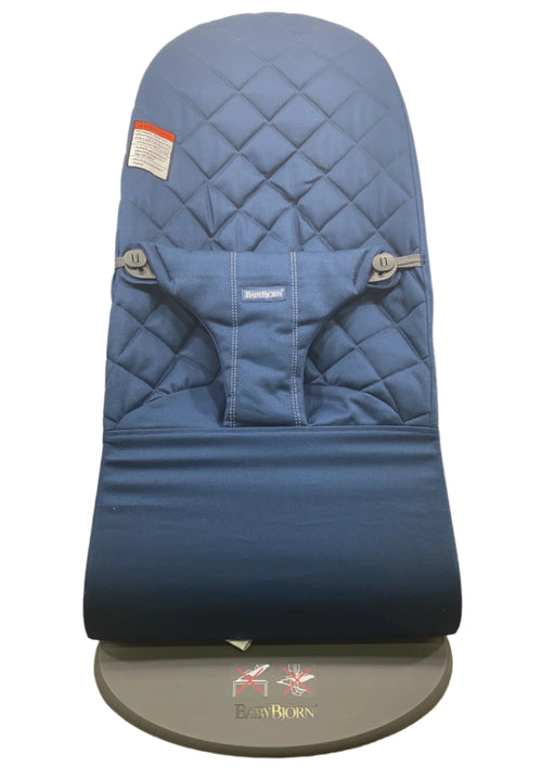 Shop BabyBjorn Bouncer Bliss, Dark Gray Frame, Midnight Blue Cotton Classic Quilt at GoodBuy Gear