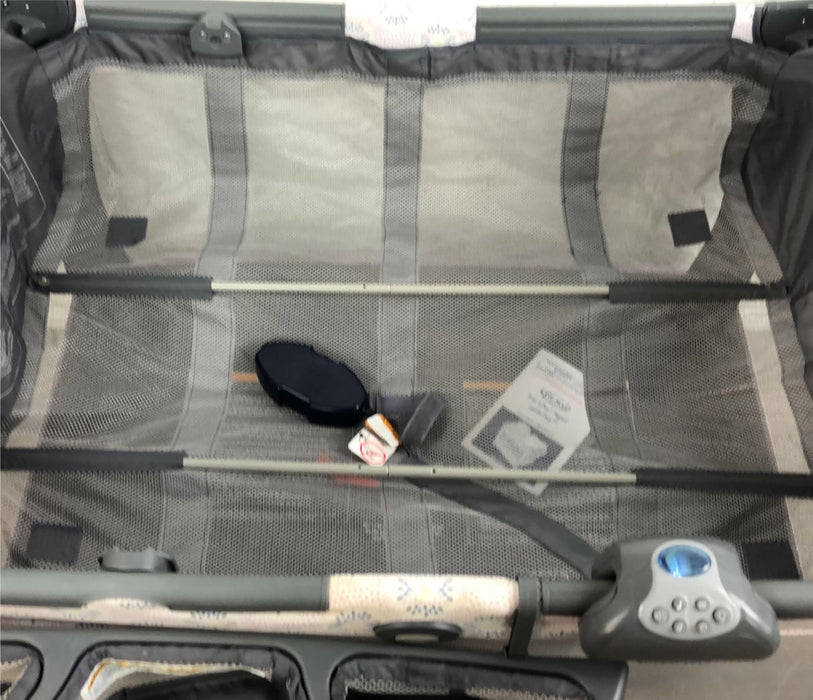 used Graco Pack 'n Play Playard Cuddle Cove