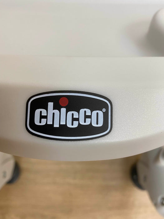 Shop Chicco FastLock 360 Rotating Hook-On Chair, Avena at GoodBuy Gear