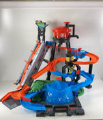 used Hot Wheels Ultimate Gator Car Wash