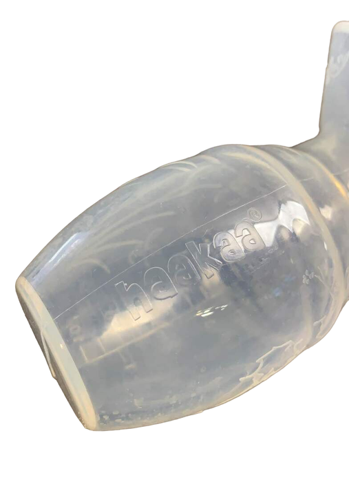 Shop Haakaa Manual Breast Pump at GoodBuy Gear