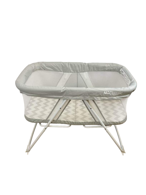 secondhand MiClassic Rocking Bassinet One-second Fold Travel Crib