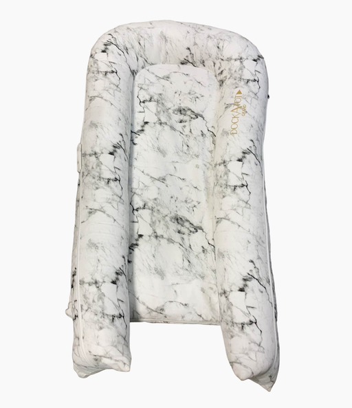 secondhand DockATot Grand Dock, white marble