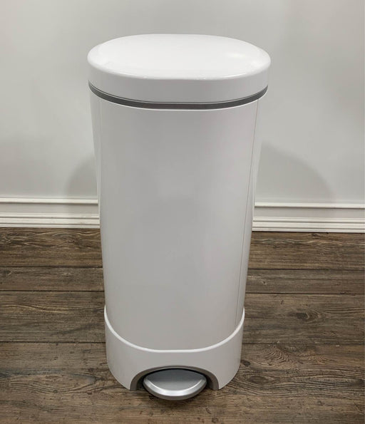 used Munchkin Step Diaper Pail