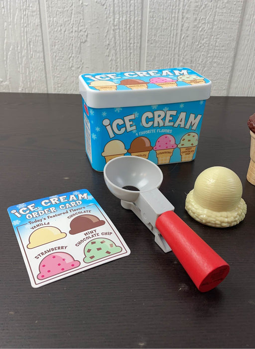 secondhand Melissa & Doug Scoop And Stack Ice Cream Cone Magnetic Pretend Play Set