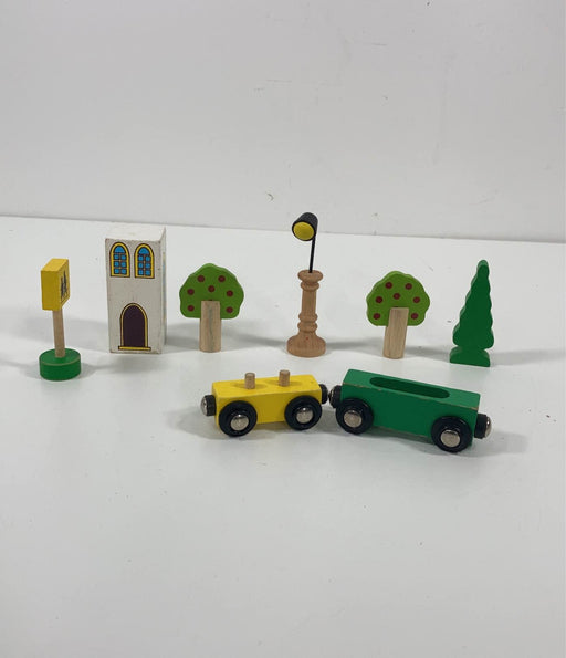 secondhand BUNDLE Wooden Trains, & Accessories