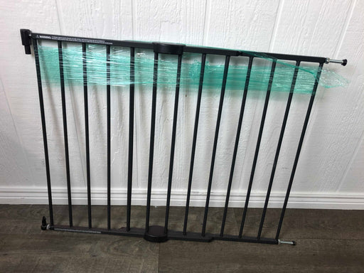 used Munchkin Brica Top of Stairs Extending Metal Gate