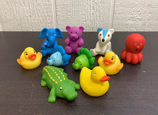 used BUNDLE Bath Toys