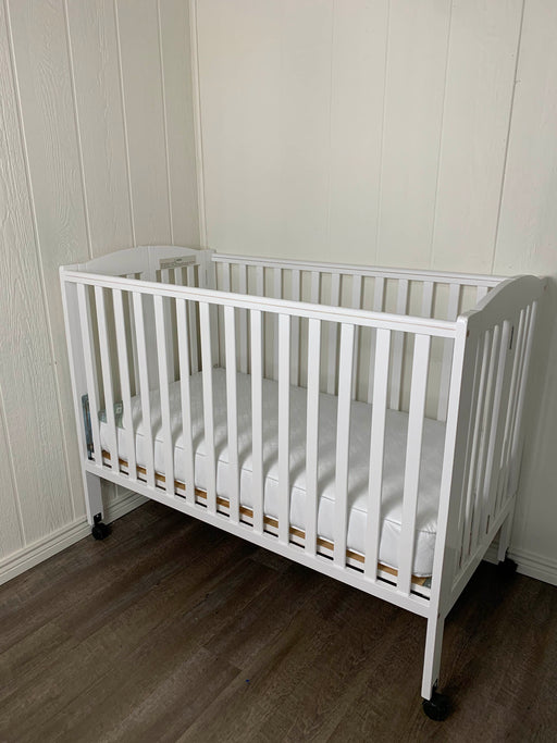 secondhand Dream On Me 2 In 1 Full Size Folding Stationary Crib