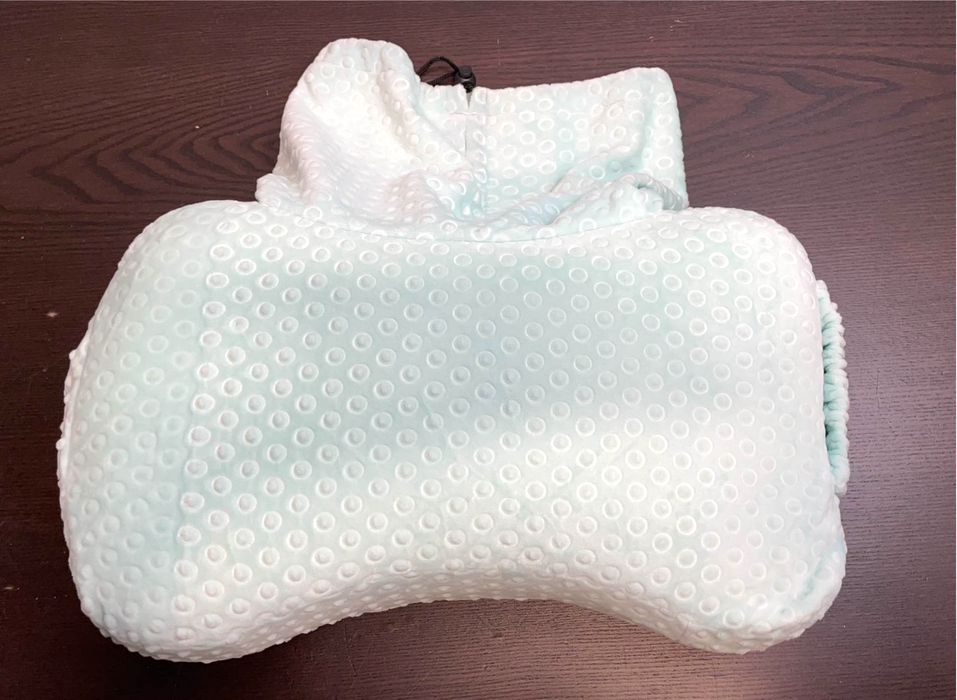 secondhand Nurgo Travel Nursing Pillow