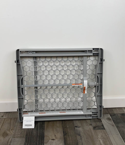 secondhand Regalo Plastic Expandable Safety Gate