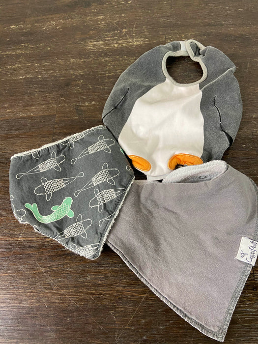 used BUNDLE Baby Bibs