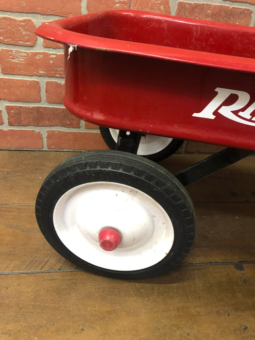 Radio Flyer Classic Red Wagon