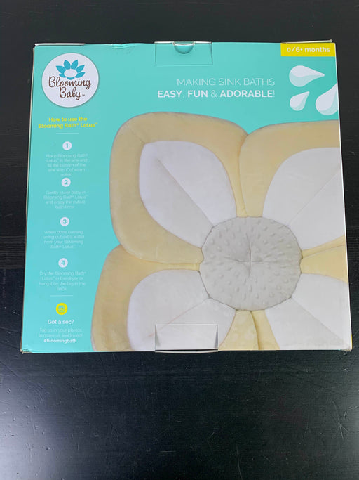 secondhand Blooming Bath Baby Bath, Lotus