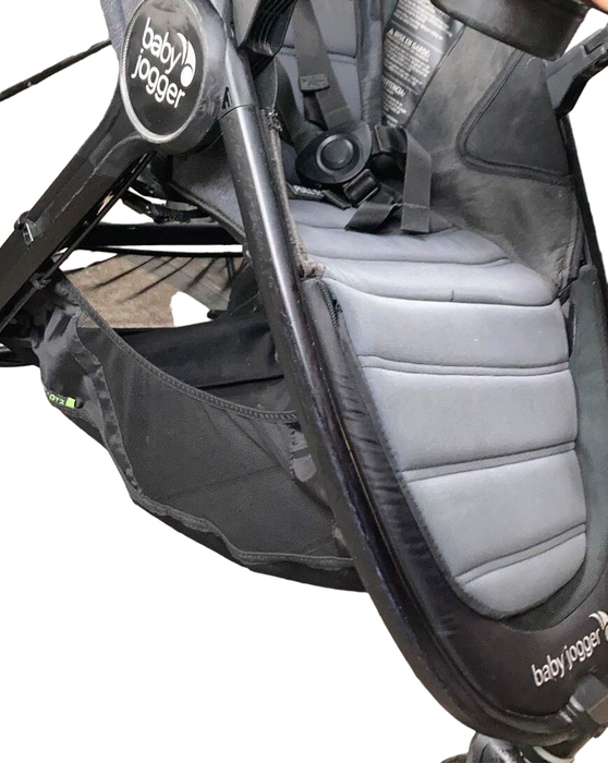 Shop Baby Jogger City Mini GT2 Stroller, 2019, Opulent Black at GoodBuy Gear