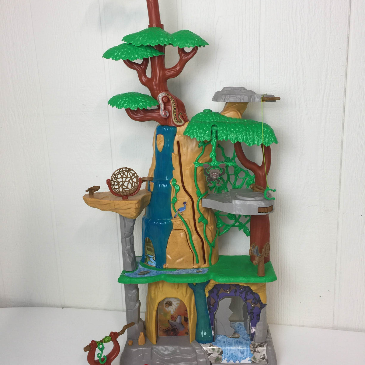 Disney Lion Guard Training Lair Set