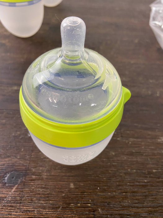 secondhand Comotomo Baby Bottle Bundle