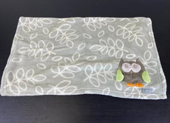 secondhand Blankets & Beyond Fleece Blanket