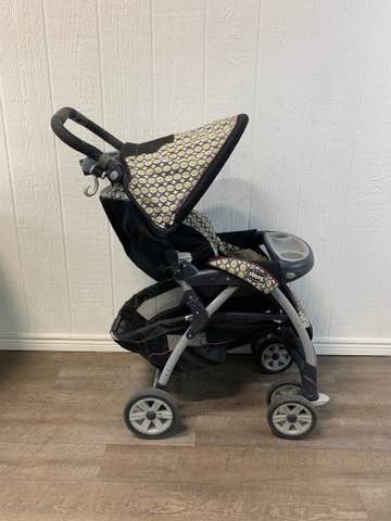 secondhand Chicco Cortina 30 Travel System Stroller, 2012