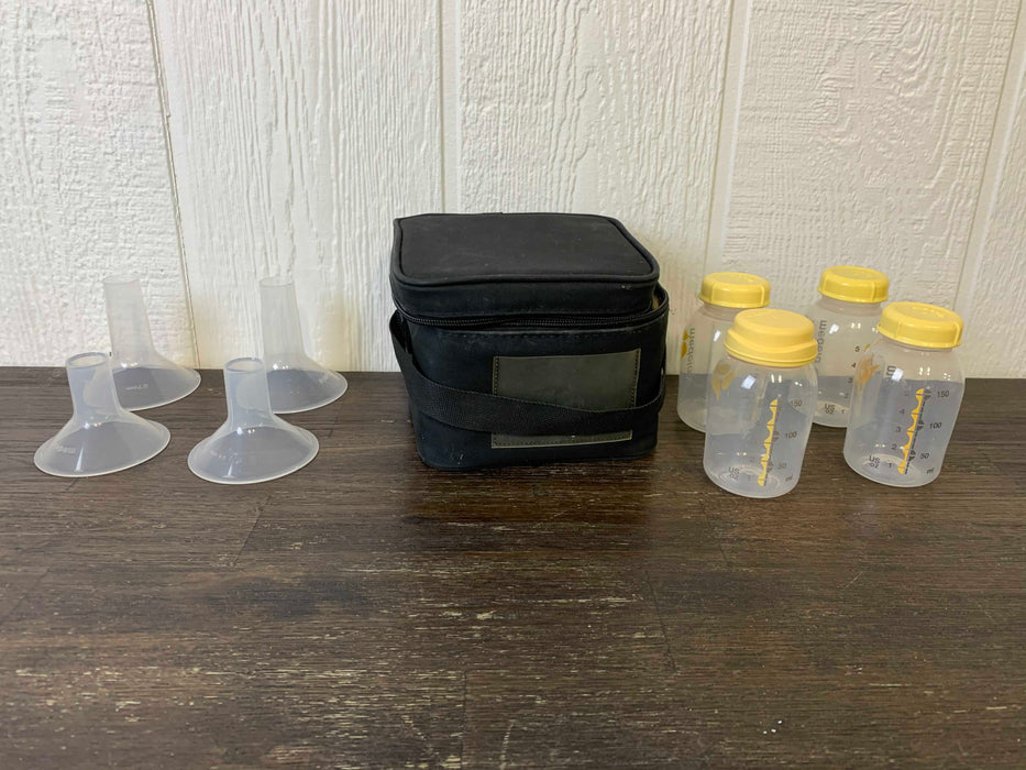 used BUNDLE Medela Bottles