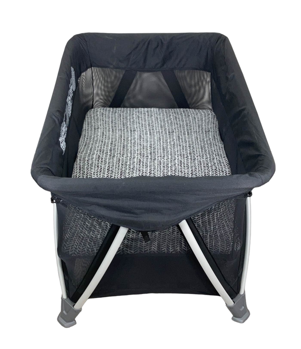 secondhand Nuna SENA Playard, Black