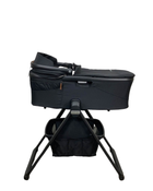 secondhand Nuna Demi Grow Bassinet + Stand, 2023, Caviar