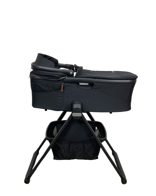 secondhand Nuna Demi Grow Bassinet + Stand, 2023, Caviar