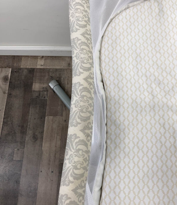 Halo BassiNest Swivel Sleeper, Premiere Series