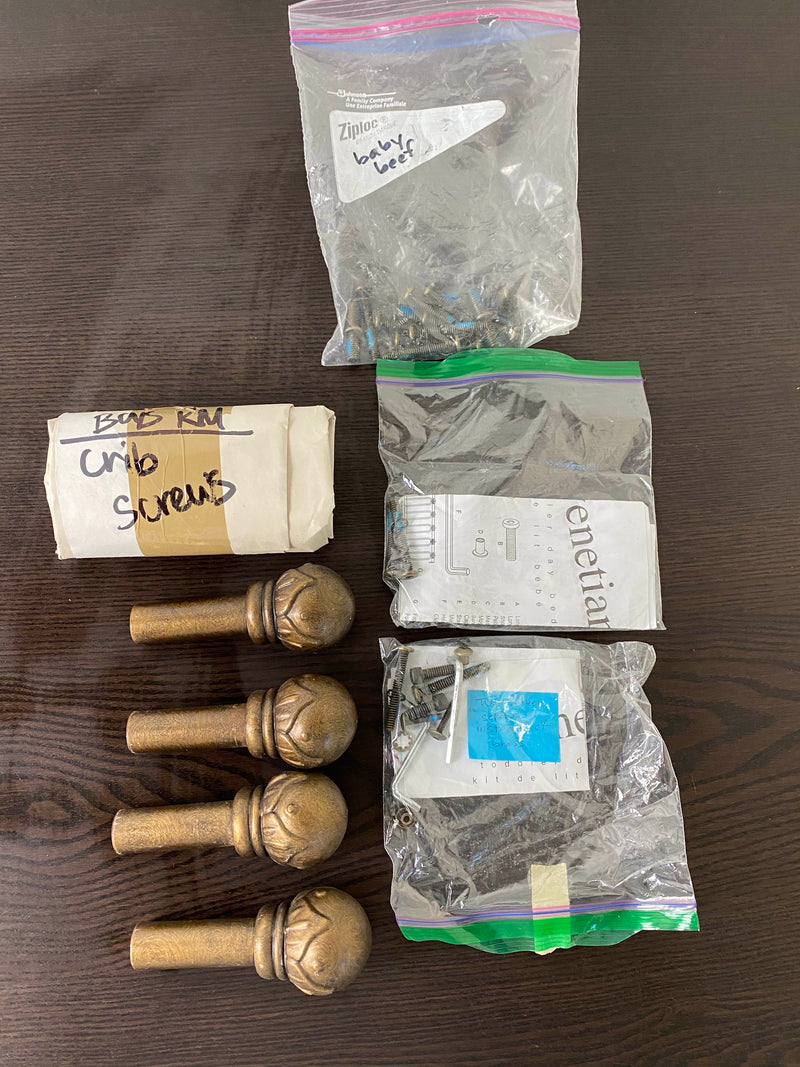 Bratt Decor II Crib, Vintage Gold