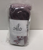 used Oilo Studios Cuddle Blanket