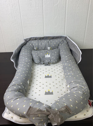 Portable Bed/Baby Lounger 