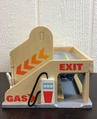 used Melissa & Doug Service Station Parking Garage