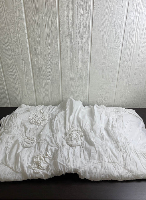 used Restoration Hardware Baby & Child Washed Appliqué Fleur Toddler Quilt