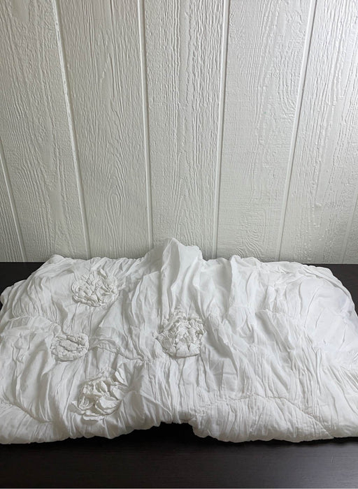 used Restoration Hardware Baby & Child Washed Appliqué Fleur Toddler Quilt