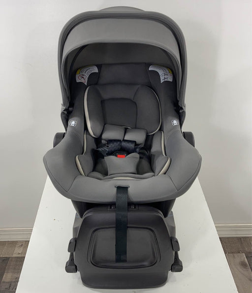 secondhand Nuna PIPA Lite R Infant Car Seat